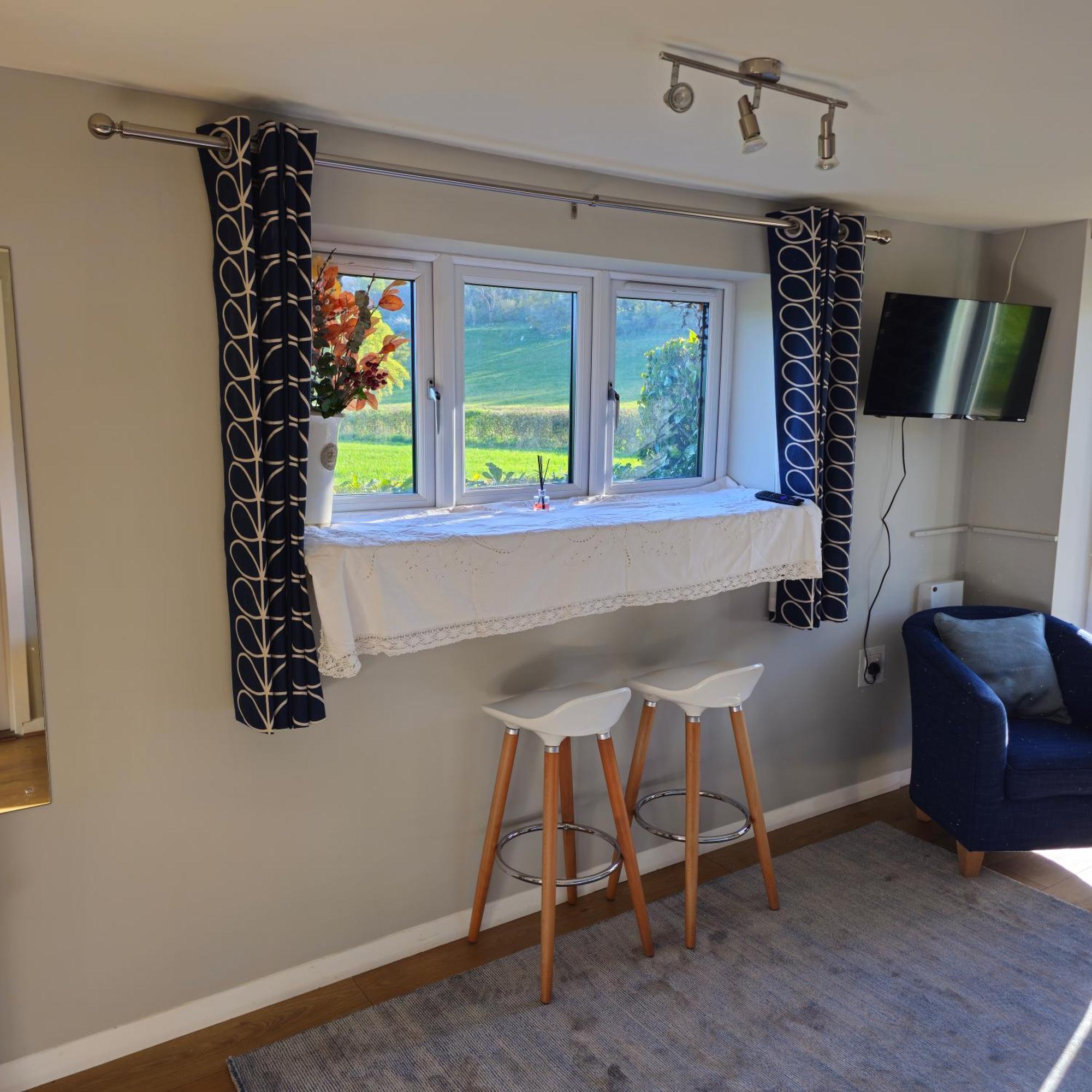 Grandwood House Lodges Chichester Exterior foto